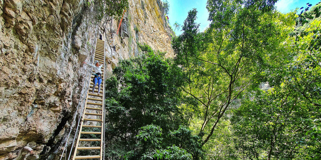 Sima-de-las-Cotorras - Via Ferrata